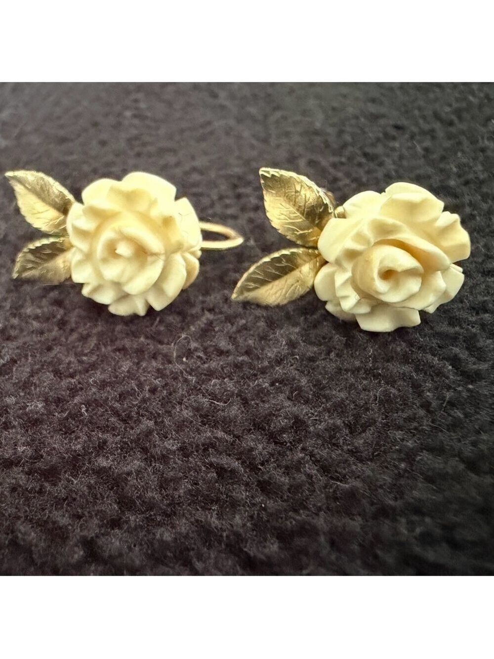 Vintage Krementz Carved Rose Earrings, Screw Backs - Picture 4 of 5